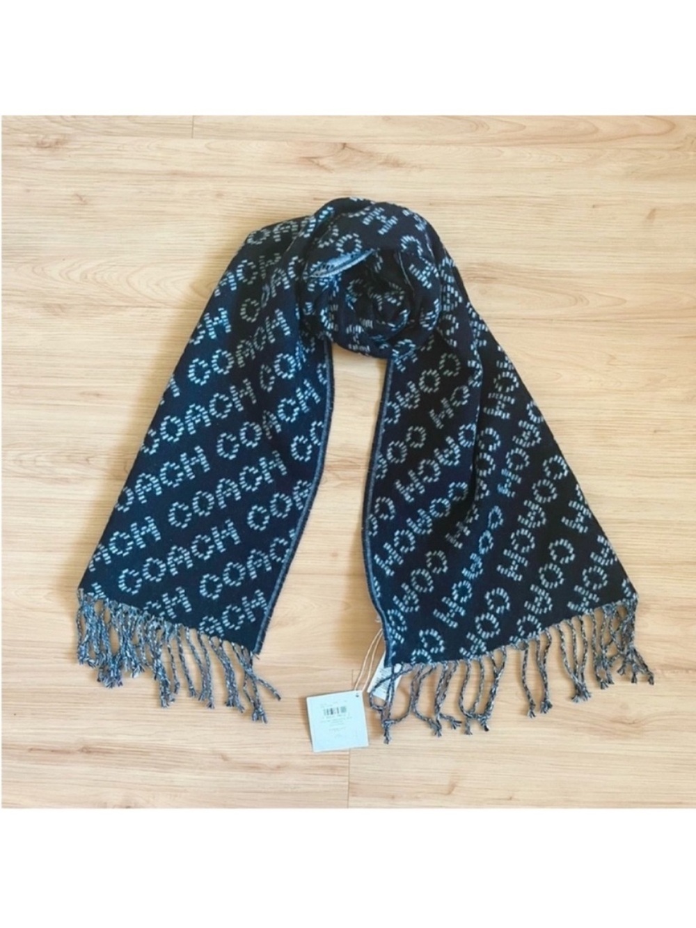 COACH SIGNATURE WOOL
SCARF #CH135